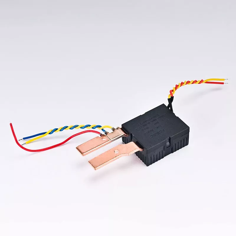 Rơle chốt loại đường ray 4P một pha 100A