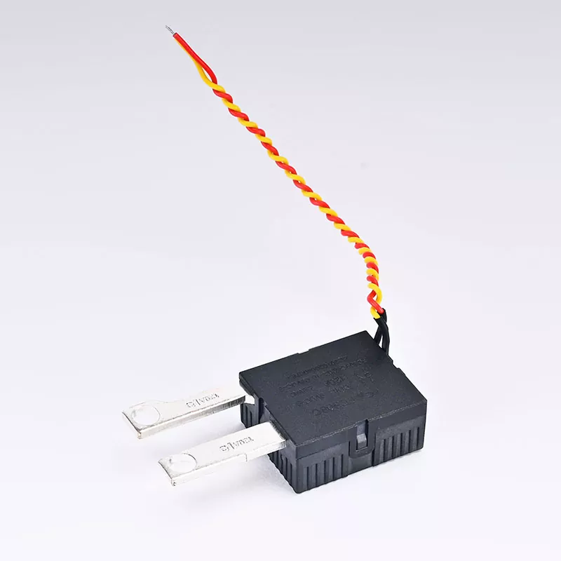 Rơle chốt treo tường ba pha 120A
