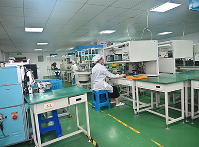 Những lợi thế của việc chốt rơle từ góc độ phát triển là gì?